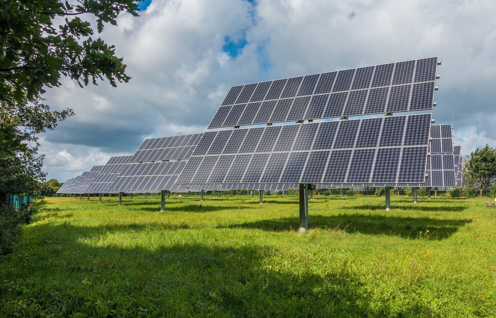 Home 102 photovoltaic system 2742302 1920